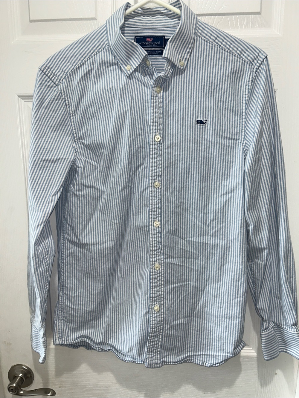 Vineyard Vines Men’s Light Blue & White Striped Button-Down Shirt